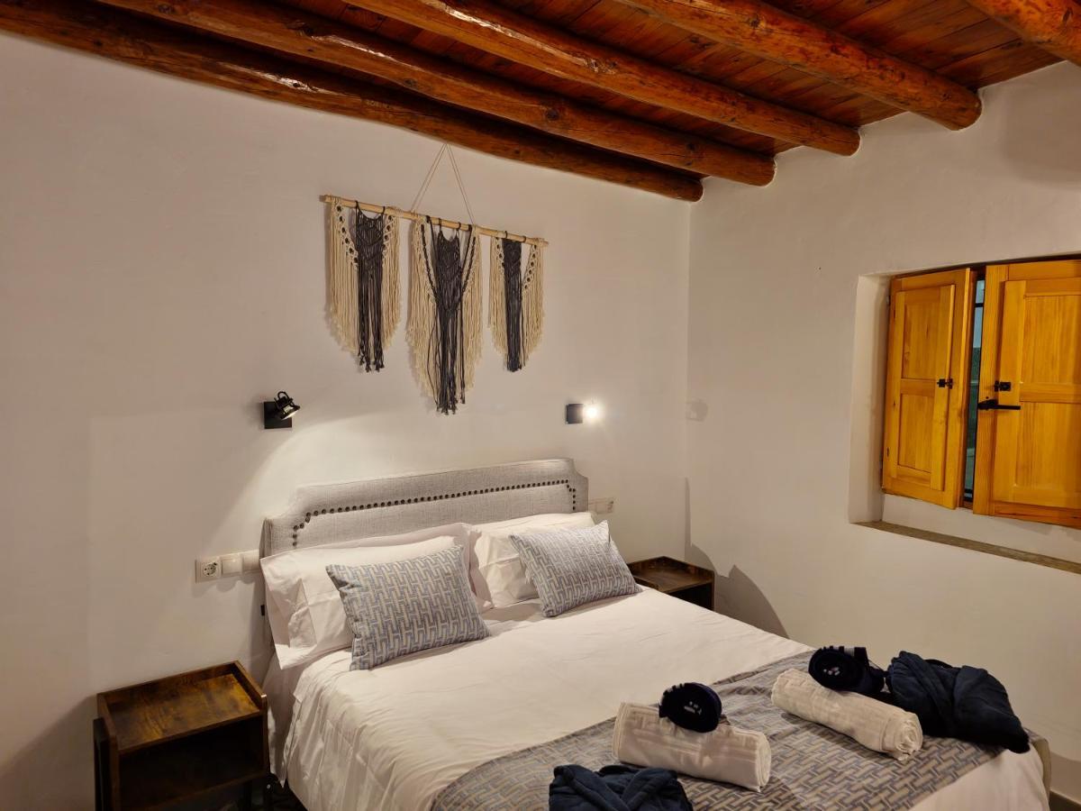Apartamentos Rurales Tinguaton Aldeanueva de Barbarroya Kültér fotó