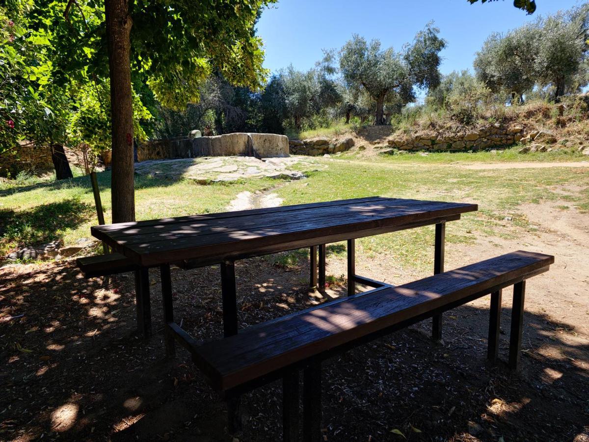 Apartamentos Rurales Tinguaton Aldeanueva de Barbarroya Kültér fotó